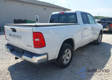 2025 Ram 1500 Big Horn Crew Cab 4X4 6'4 Box z USA, uszkodzony, nr VIN 1C6RRFBG0SN546806